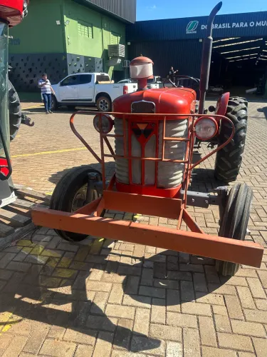 Trator Massey 50 