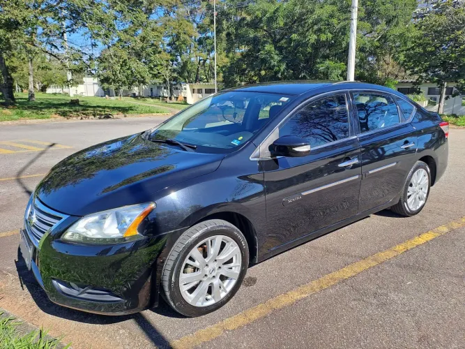 Nissan Sentra SL 2.0/ 2.0 Flex Fuel 16V Aut. 2015