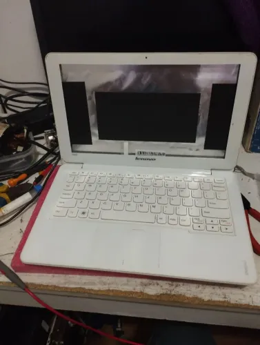 Netbook Lenovo ideapad S206 (com defeito)
