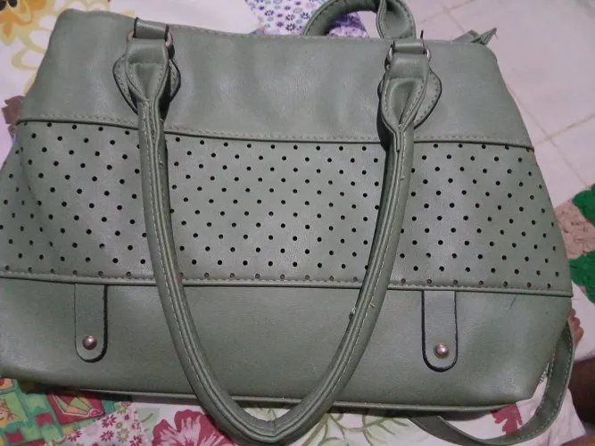 Bolsa feminina verde militar - sem marca