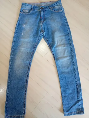 Calça jeans infantil azul médio tamanho 12