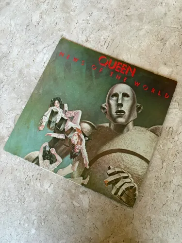 LP Queen - News of the World (1977) - We Will Rock You - Vinil Nacional de Época
