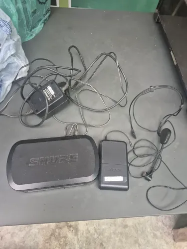 Sistema de Microfone Sem Fio Shure