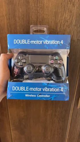 Controle de ps4 ou pc