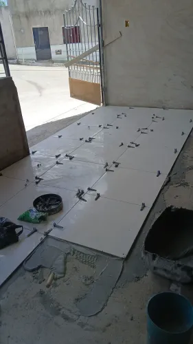 Pedreiro disponível da base ao acabamento