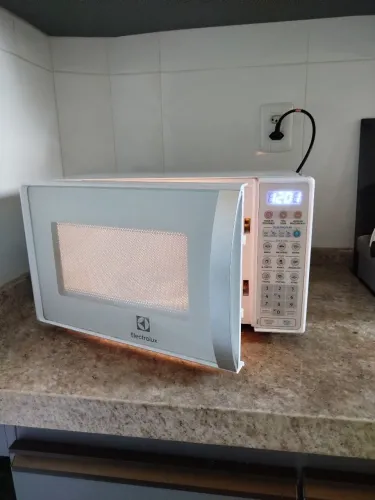 Microondas Eletrolux 20 Litros - Defeito