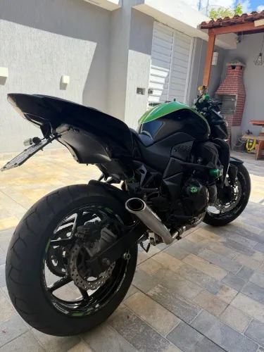 Kawasaki Z750 a mais linda e nova da região !!!!!!!