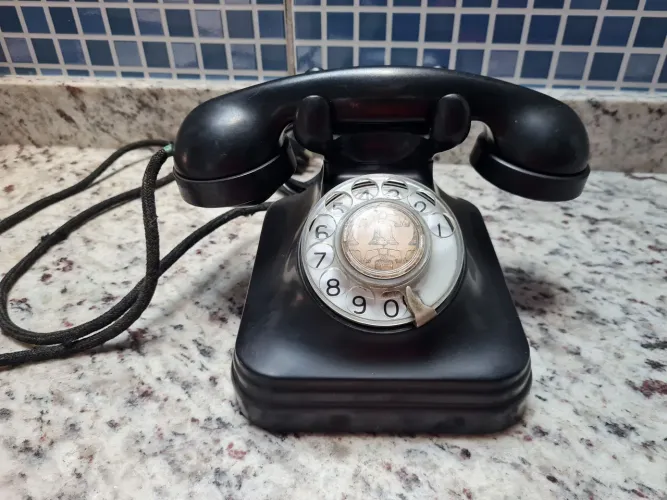 Telefone decada de 50 de Baquelite 