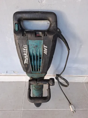 Rompedor demolidor Makita semi novo .