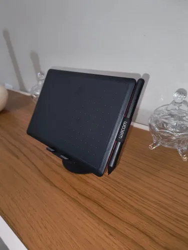 Mesa Digitalizadora One by Wacom - Excelente Estado