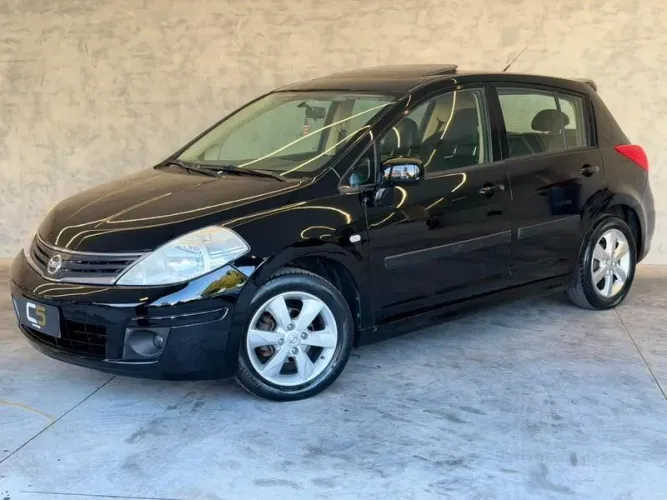 Nissan Tiida SL 1.8/1.8 Flex 16V Mec. 2012