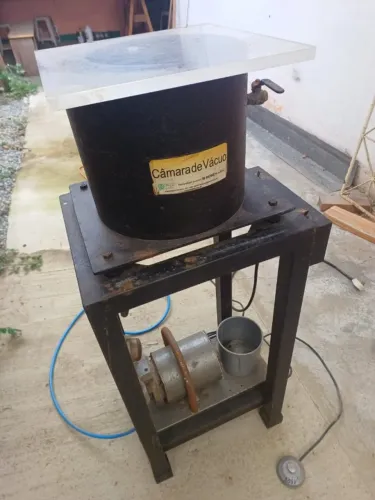 Câmara de vácuo com vibração
