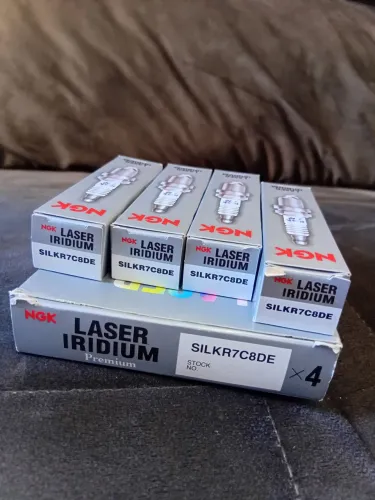 Velas de ignição SILKR7C8DE iridium
