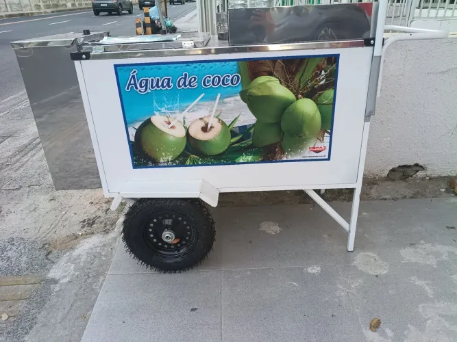 CARRINHO DE AGUA DE COCO