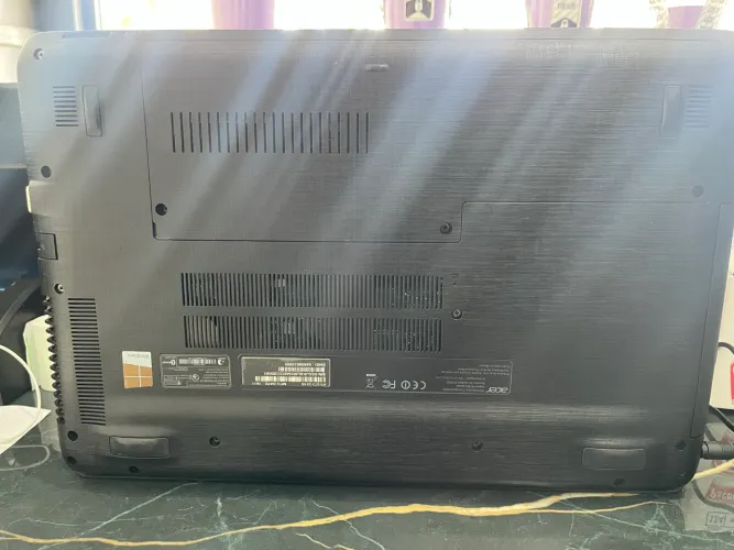Notebook Acer Aspire F15 | i5, 8GB RAM, 1TB