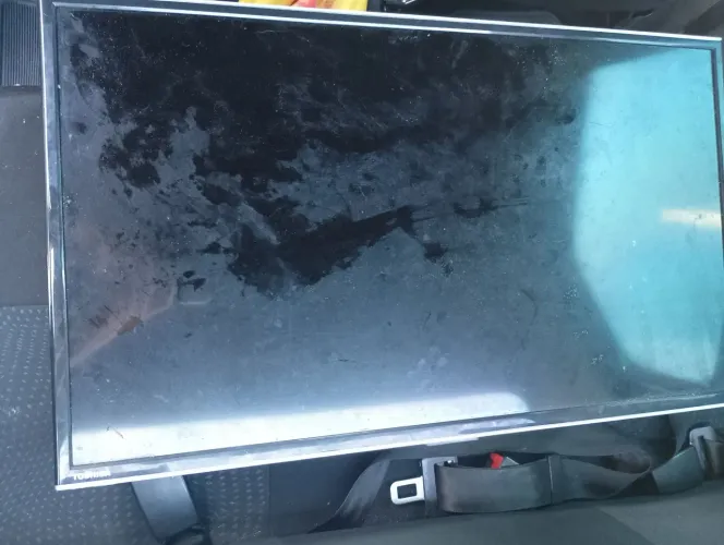 Smart tv 32 polegadas toshiba sai o áudio mais não aparece imagem é pra conserto *