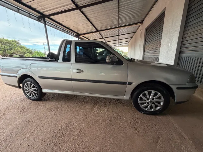 Volkswagen Saveiro FUN 1.8 99cv/ City E S.surf 1.6 2002