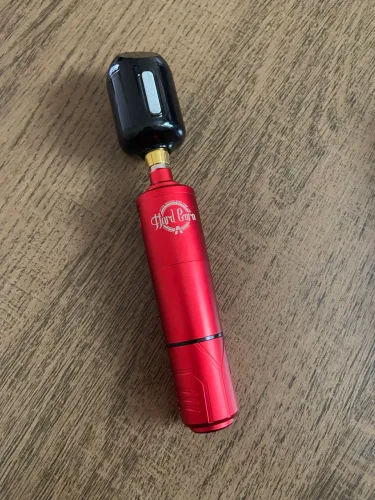 Pen Aston Hard Core + Fonte portátil Mast