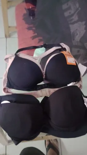 Acessórios e peças íntimas femininas 