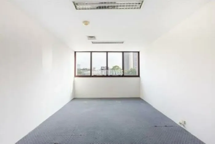 Sala comercial, sua oportunidade no coração do Morumbi