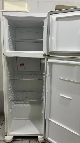 Vendo geladeira