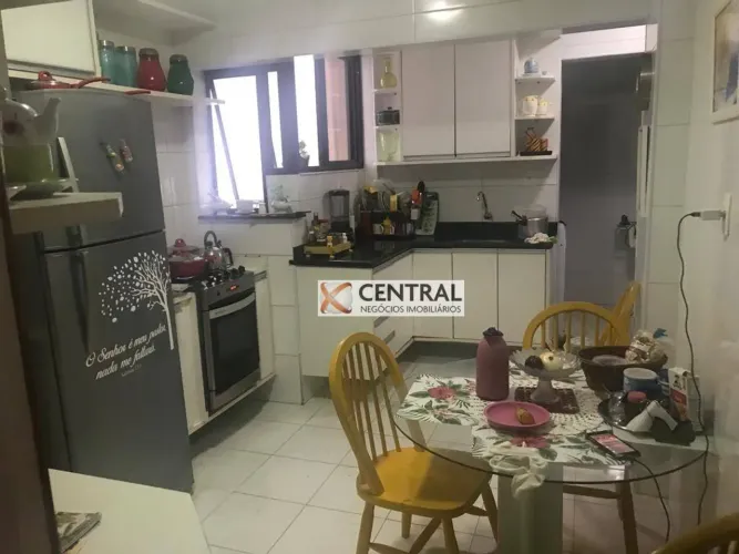 Apartamento com 3 dormitórios à venda, 140 m² por R$ 780.000,00 - Itaigara - Salvador/BA