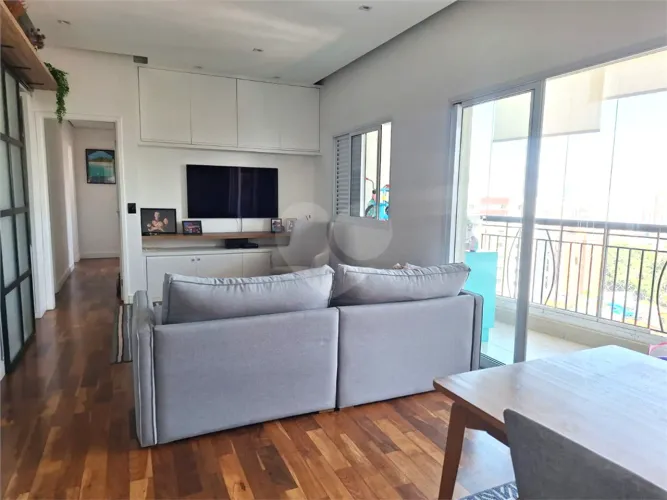 Apartamento à venda com 3 quartos, sendo 1 suíte, no condomínio Adagio, São Paulo - SP