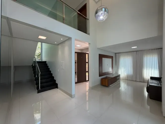 LOCAÇÃO CASA SEMI-MOBILIADA - JARDINS VALÊNCIA - GOIÂNIA GO