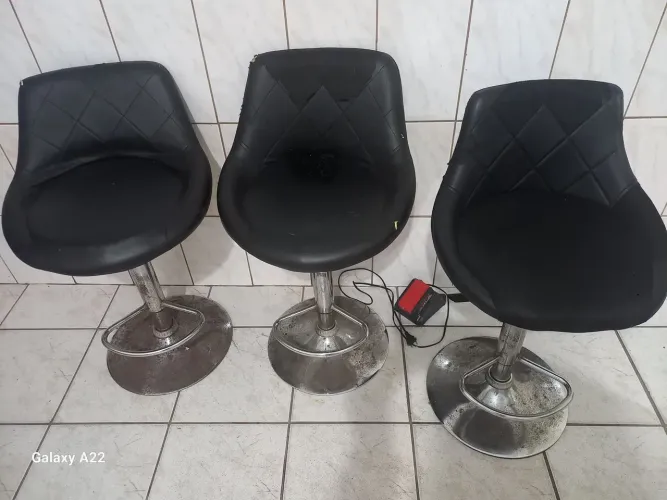 Banquetas com pistao