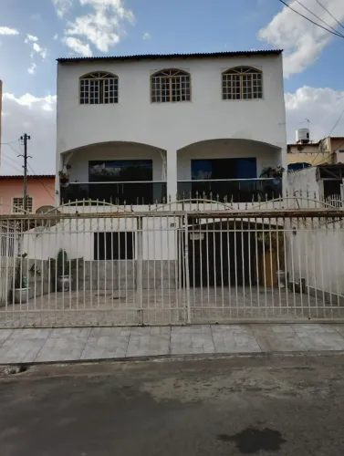 casa de 2 quartos no riacho fundo I com vaga de garagem