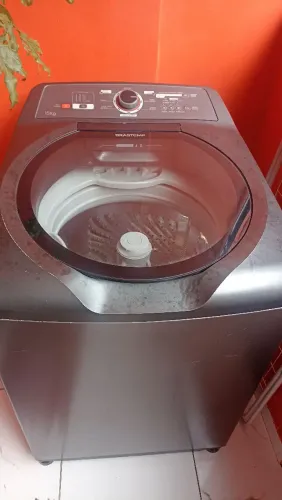 Máquina de Lavar PARA CONSERTO