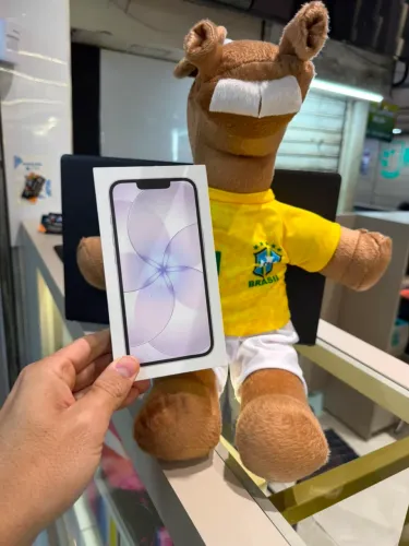 iPhone 17E 256gb 12 meses garantia BRANCO com preço de oportunidade!