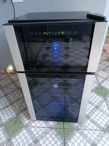Adega G.E - 25 garrafas - ENTREGO