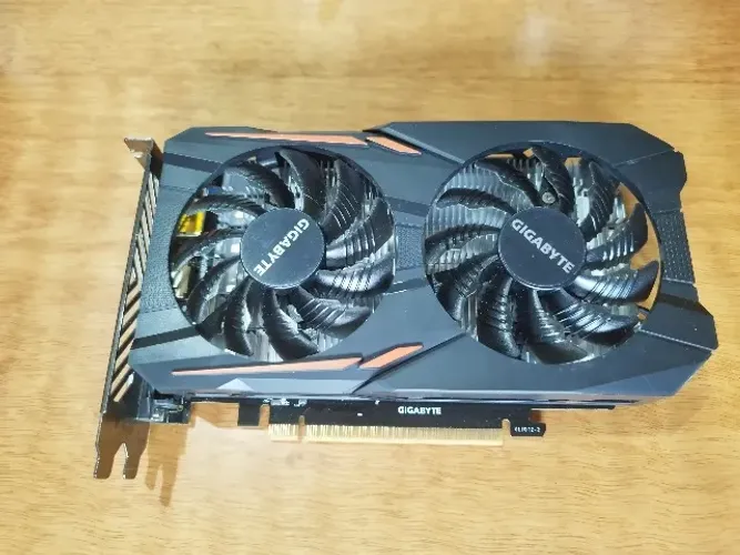 Placa de Vídeo Gigabyte GeForce GTX 1050 Ti OC 4GB