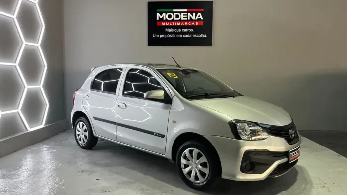 Toyota Etios X 1.3 Flex 16V 5P Mec. 2019