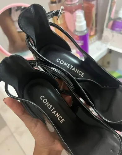 Scarpin Verniz Preto Constance com Tiras ? Tamanho 34 (Usado 1 Vez!)