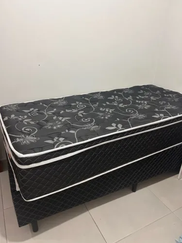 Cama box de solteiro