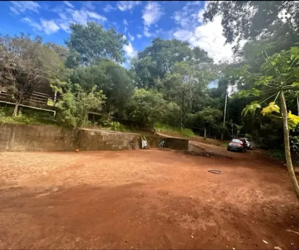 Sitio em Matozinhos 2.200 m2