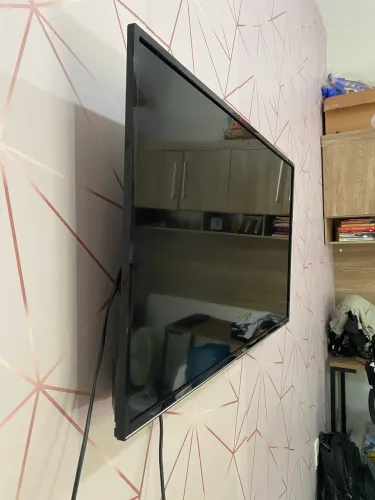 TV TCL - 42 polegadas
