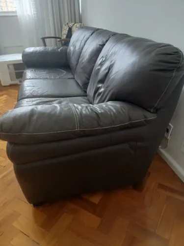 Sofa Couro 3 lugares