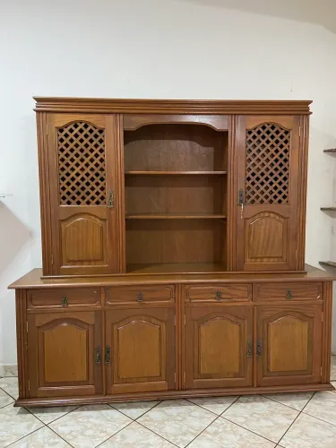 Mesa de cerejeira muito conservada