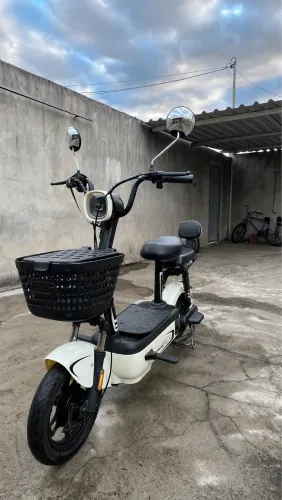 Bike elétrica klosh go bege 500w