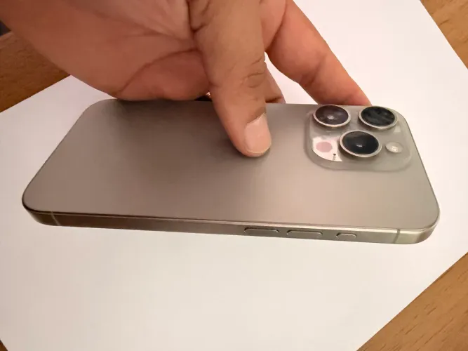 iPhone 15
