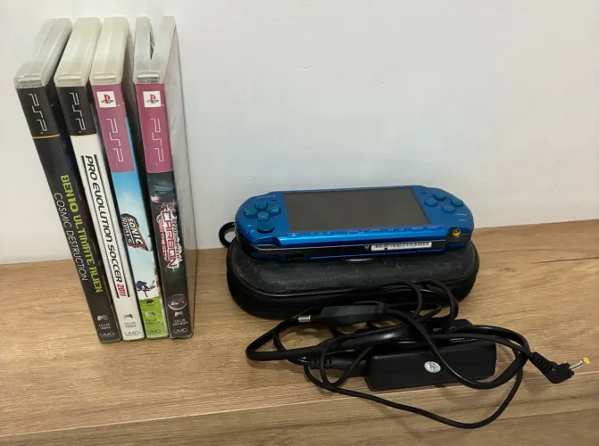 PSP Azul Original + 5 jogos