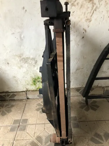 Radiador+eletroventilador+ condensador MOBI