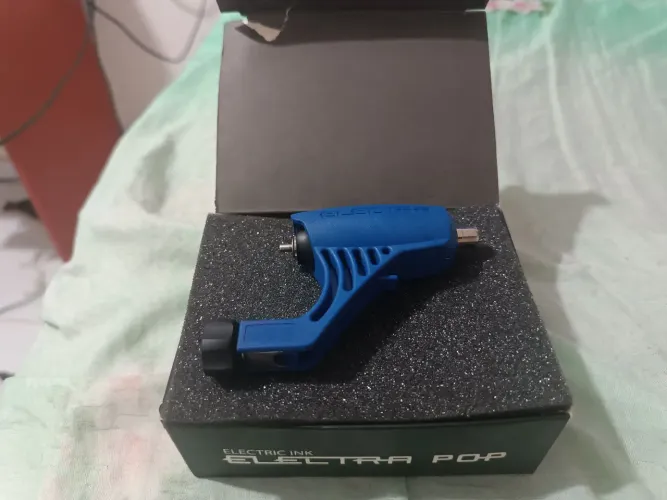 Máquina de Tatuagem Electra Pop (utilizada somente em pele artificial)