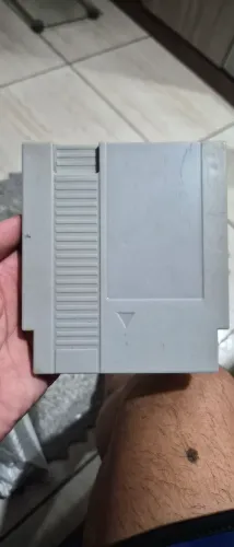 Fita de famicom americano (jogos nas fotos ao lado)