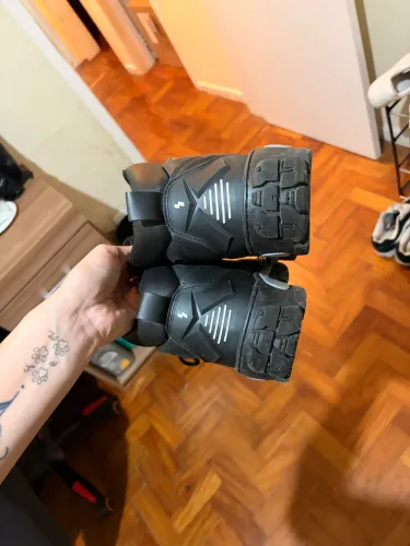 bota masculina 44