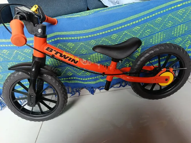 Bicicleta Infantil de Equilíbrio Balance Runride, da marca Brwin. Nunca usada<br>A VENDA