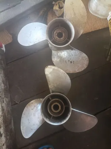 Vende - se 2 Helix de aço